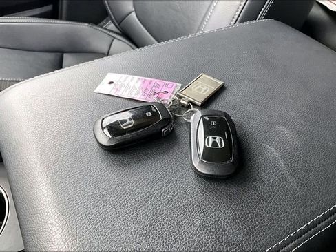 Used 2023 Honda Pilot Touring image 35