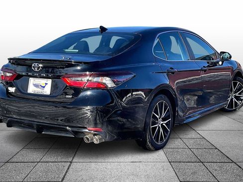 Used 2023 Toyota Camry SE image 13