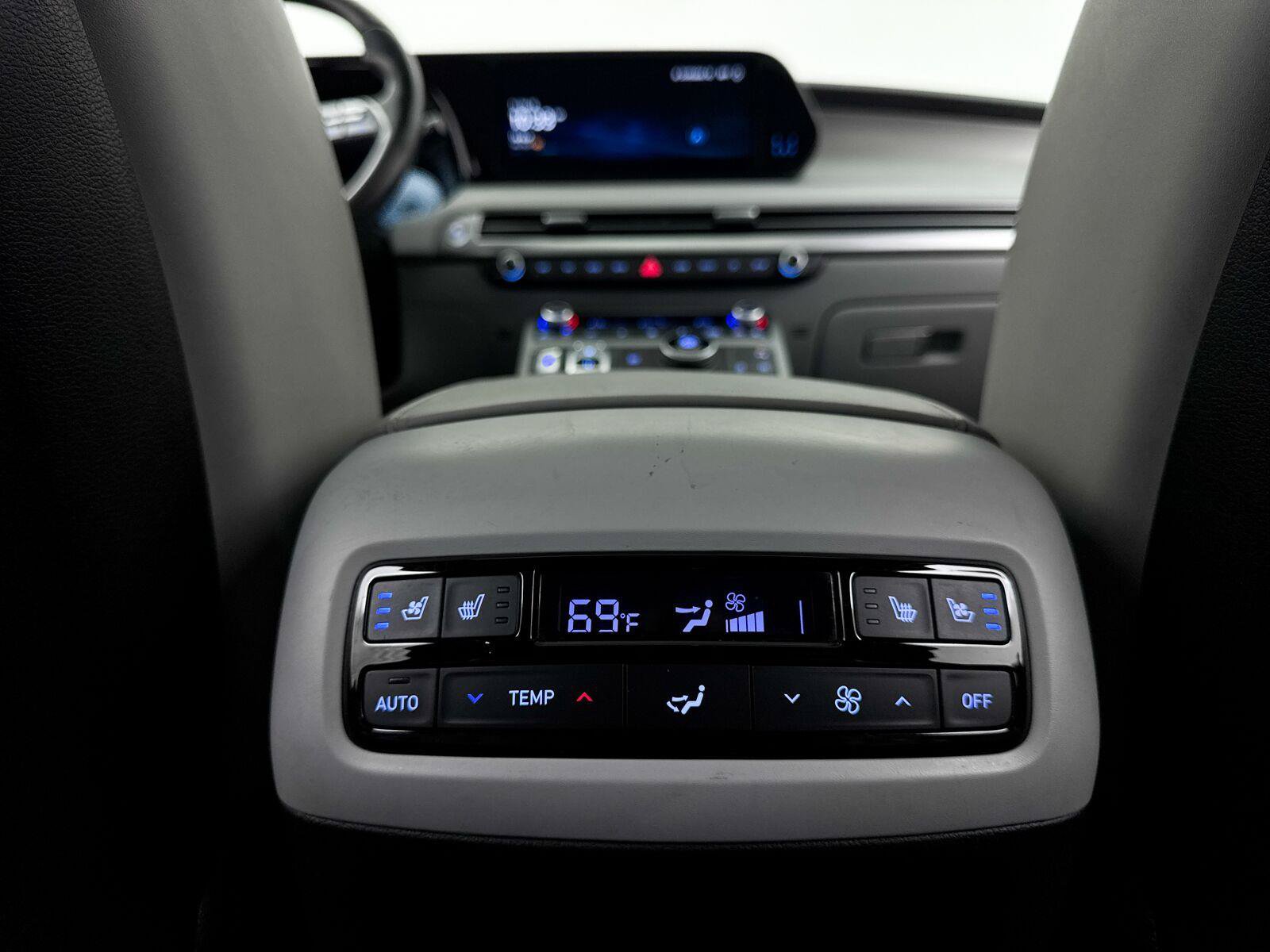 Used 2024 Hyundai Palisade SEL w/ Premium Package FWD image 35