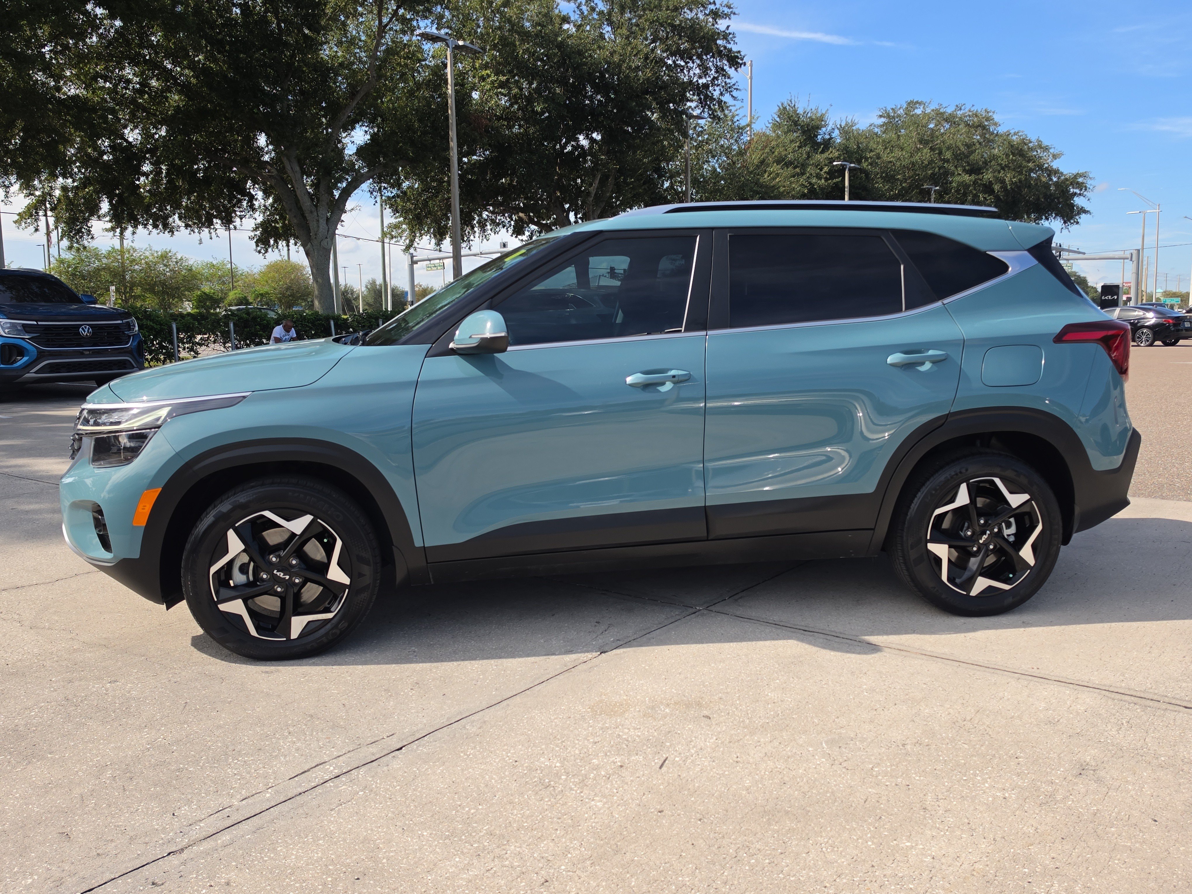 Certified 2024 Kia Seltos EX AWD/4WD image 5