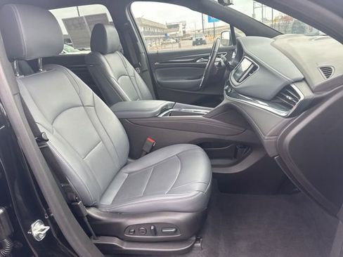 Used 2024 Buick Enclave Premium image 19