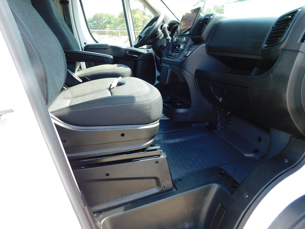 Used 2022 RAM ProMaster 2500 w/ Premium Convenience Group FWD image 19