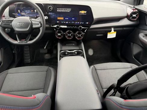 New 2026 Chevrolet Blazer EV RS AWD/4WD image 8
