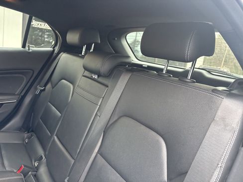 Used 2018 Mercedes-Benz GLA 250 image 5