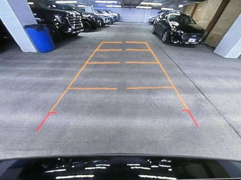 Used 2023 Chevrolet Traverse LT w/ LPO, Floor Liner Package AWD/4WD image 22