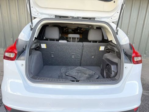 Used 2018 Ford Focus SEL image 16