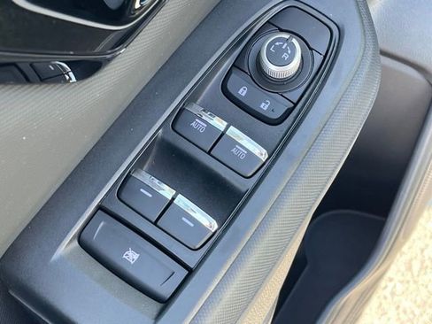 Certified 2025 Subaru Forester Limited w/ Protection Package image 17