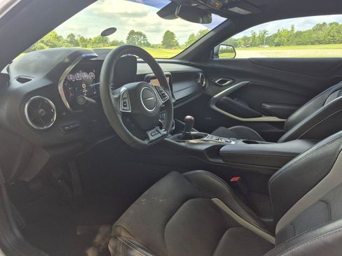 Used 2019 Chevrolet Camaro SS RWD image 14