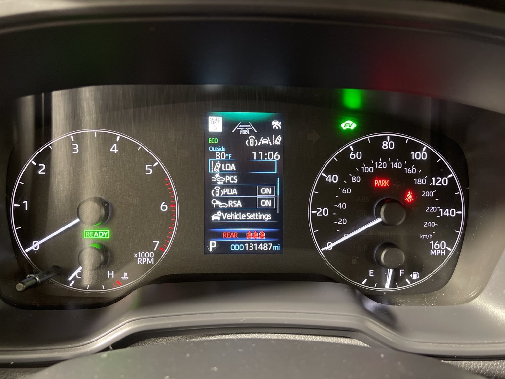 Used 2024 Toyota Corolla LE FWD image 18