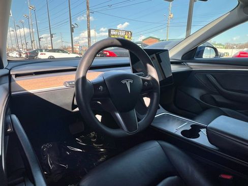 Used 2022 Tesla Model 3 image 14