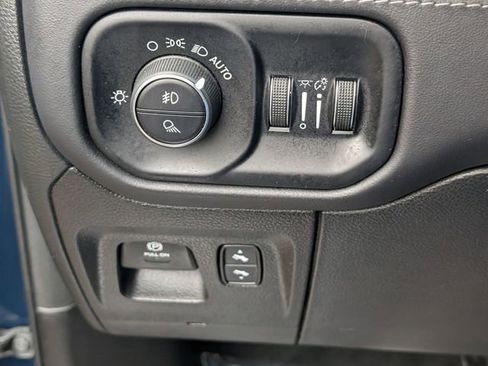 Used 2022 RAM 1500 Limited image 15