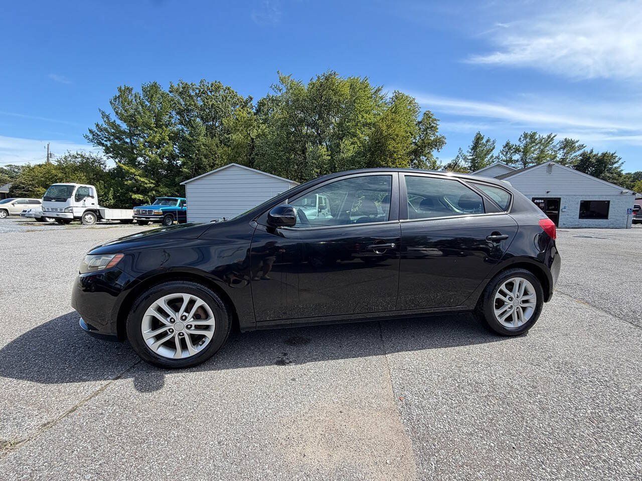 Used 2012 Kia Forte EX FWD image 3