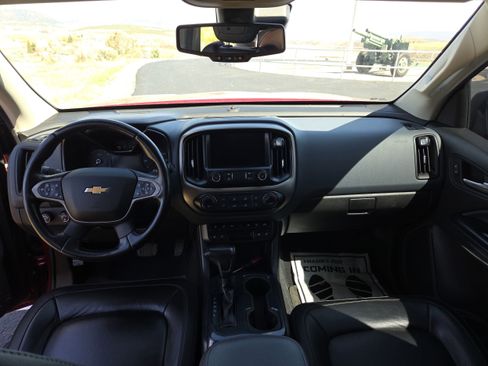 Used 2021 Chevrolet Colorado Z71 w/ Safety Package AWD/4WD image 20