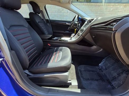 Used 2013 Ford Fusion SE FWD image 16