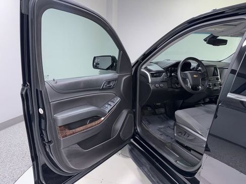 Used 2017 Chevrolet Tahoe LS w/ Skid Plate Package AWD/4WD image 9