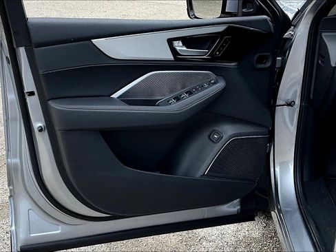 New 2026 Acura MDX SH-AWD image 10