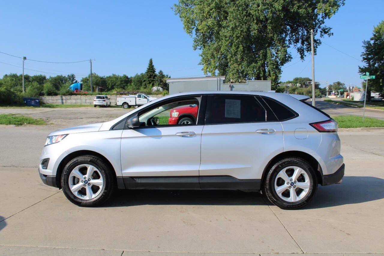 Used 2018 Ford Edge SE FWD image 5