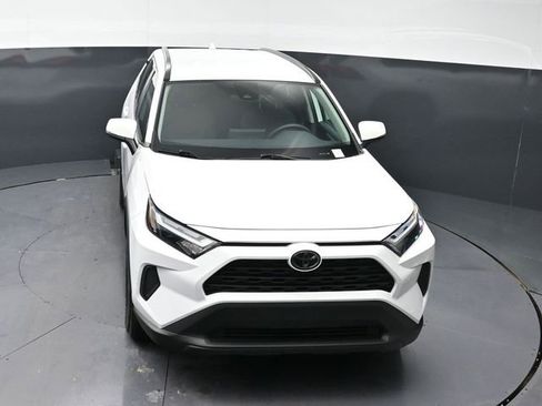 Used 2025 Toyota RAV4 XLE image 26