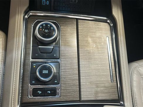 Used 2023 Ford Expedition Max Limited image 26