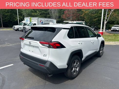 Used 2025 Toyota RAV4 XLE AWD/4WD image 7