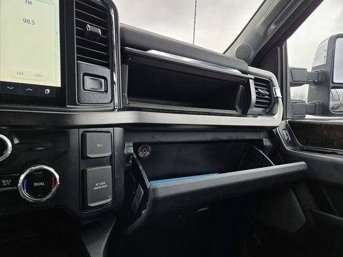 Used 2023 Ford F350 Lariat w/ Chrome Package image 13