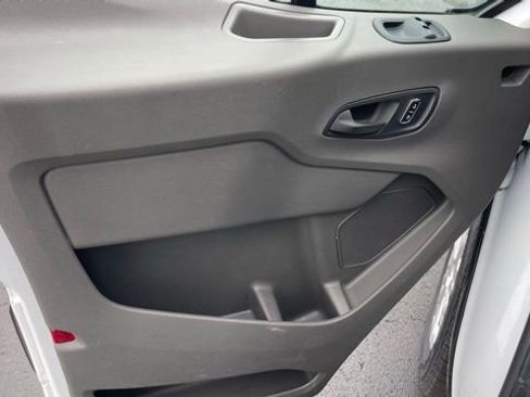 Used 2023 Ford Transit 350 XLT image 14