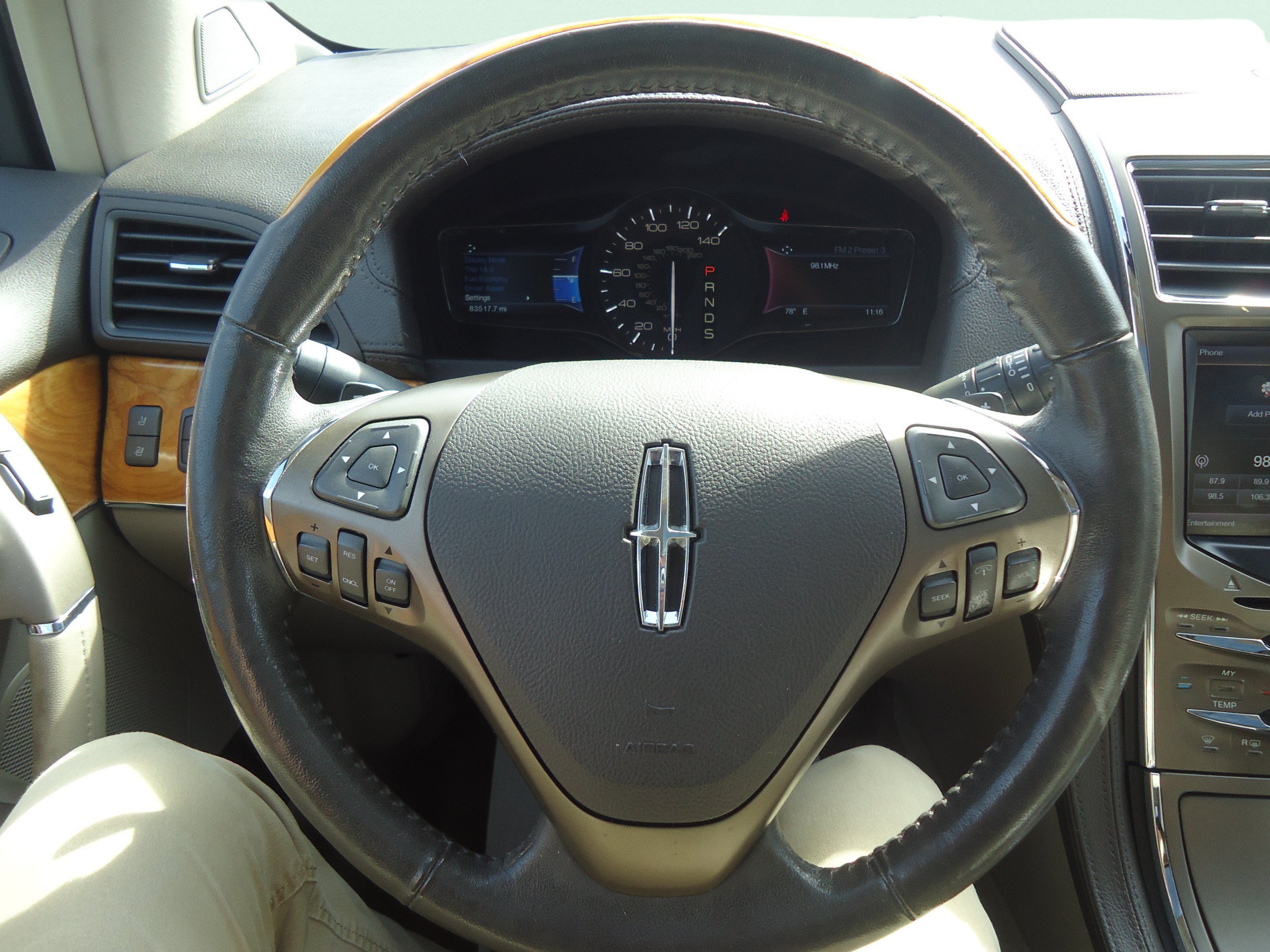 Used 2015 Lincoln MKX AWD w/ Equipment Group 102A image 13
