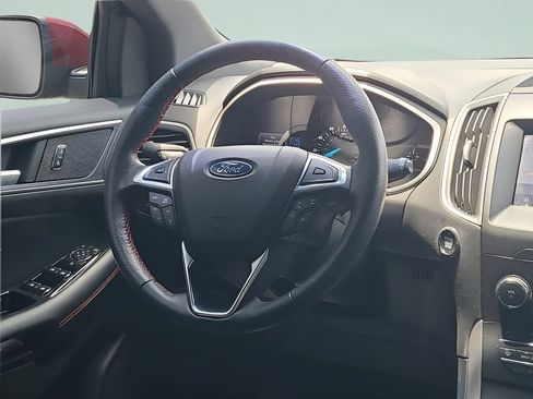 Used 2020 Ford Edge ST-Line FWD image 32