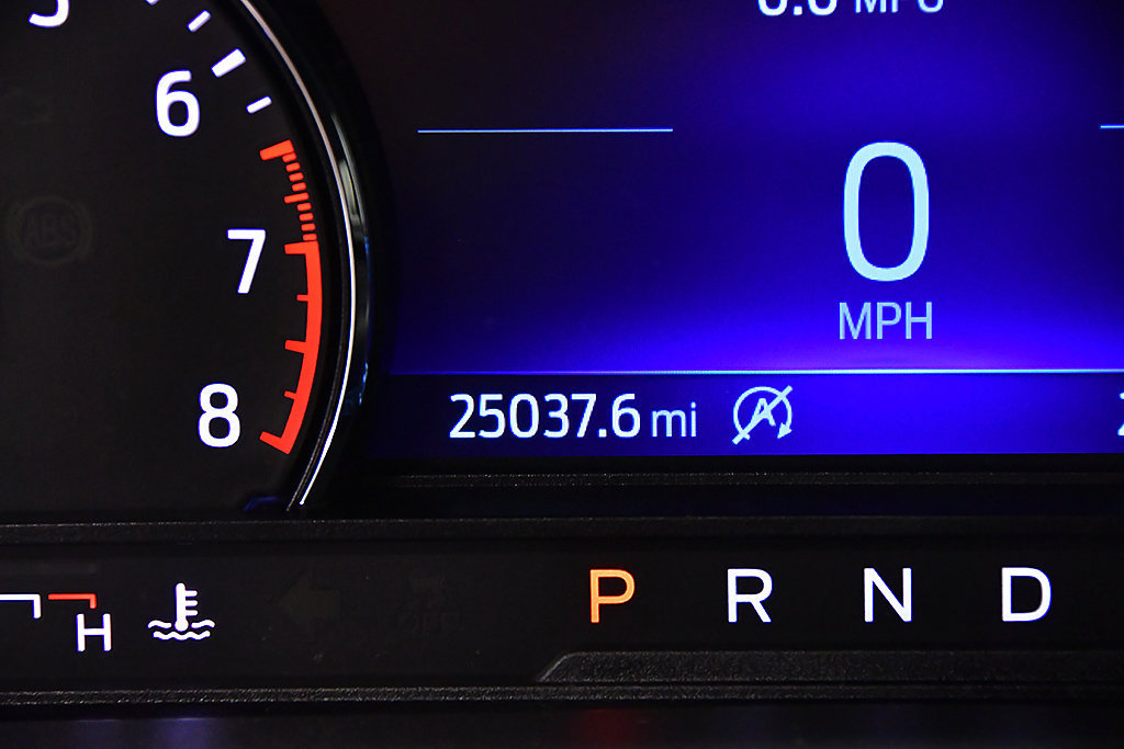 Used 2024 Ford Explorer XLT AWD/4WD image 19