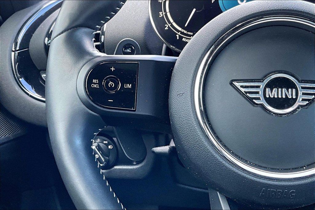 Certified 2022 MINI Cooper Clubman S FWD image 20
