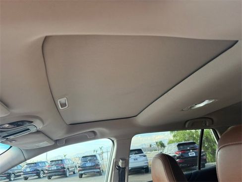 Used 2021 Subaru Outback Touring w/ Popular Package #2 image 15