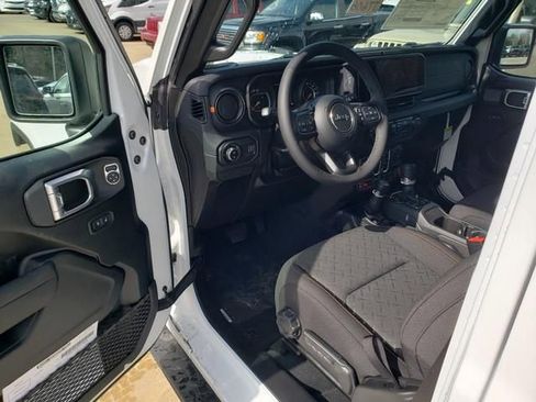 New 2026 Jeep Gladiator Mojave w/ Steel Bumper Group image 6