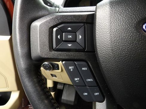Used 2017 Ford F150 XLT w/ Equipment Group 302A Luxury AWD/4WD image 44