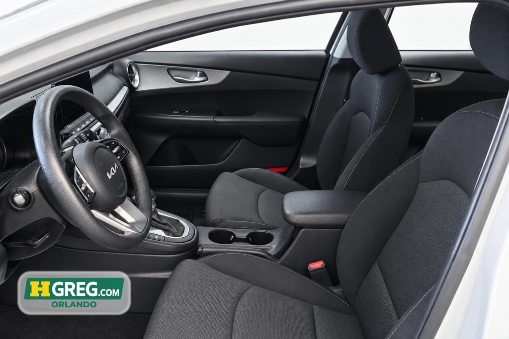 Used 2022 Kia Forte LXS w/ LXS Technology Package FWD image 10