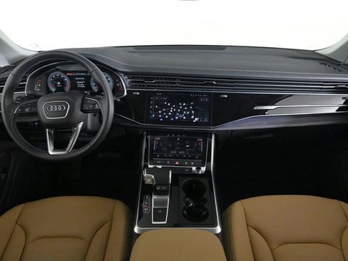 Used 2025 Audi Q7 3.0T Premium w/ Convenience Package image 9