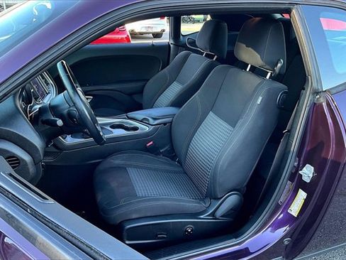 Used 2020 Dodge Challenger SXT image 18