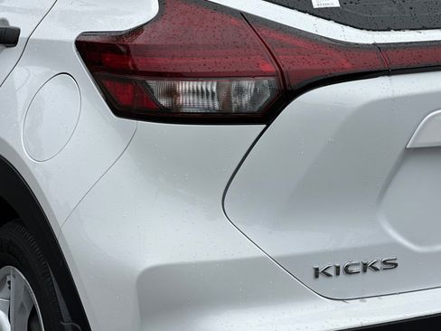 Used 2023 Nissan Kicks S image 27