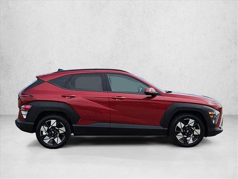 Used 2024 Hyundai Kona SEL FWD image 4