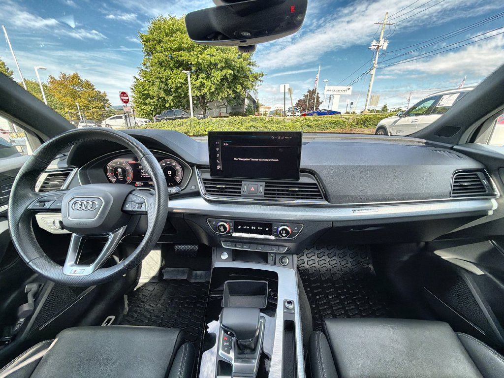 Used 2024 Audi Q5 2.0T Premium Plus w/ Premium Plus Package AWD/4WD image 18