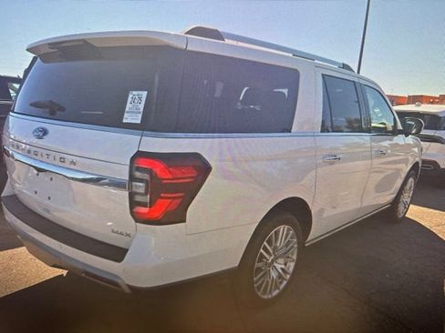 Used 2024 Ford Expedition Max Limited AWD/4WD image 2