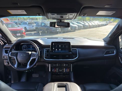 Used 2022 Chevrolet Suburban Z71 AWD/4WD image 27