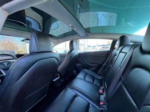 Used 2020 Tesla Model 3 Long Range image 11