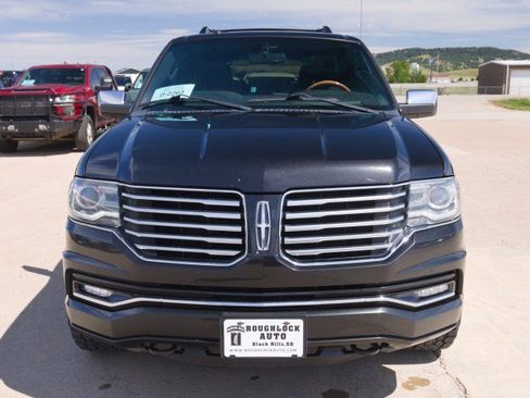 Used 2015 Lincoln Navigator 4WD image 6