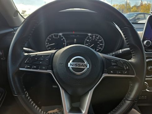 Used 2022 Nissan Sentra SV w/ Trunk Package image 16