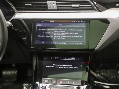 Certified 2024 Audi Q8 e-tron Premium AWD/4WD image 14