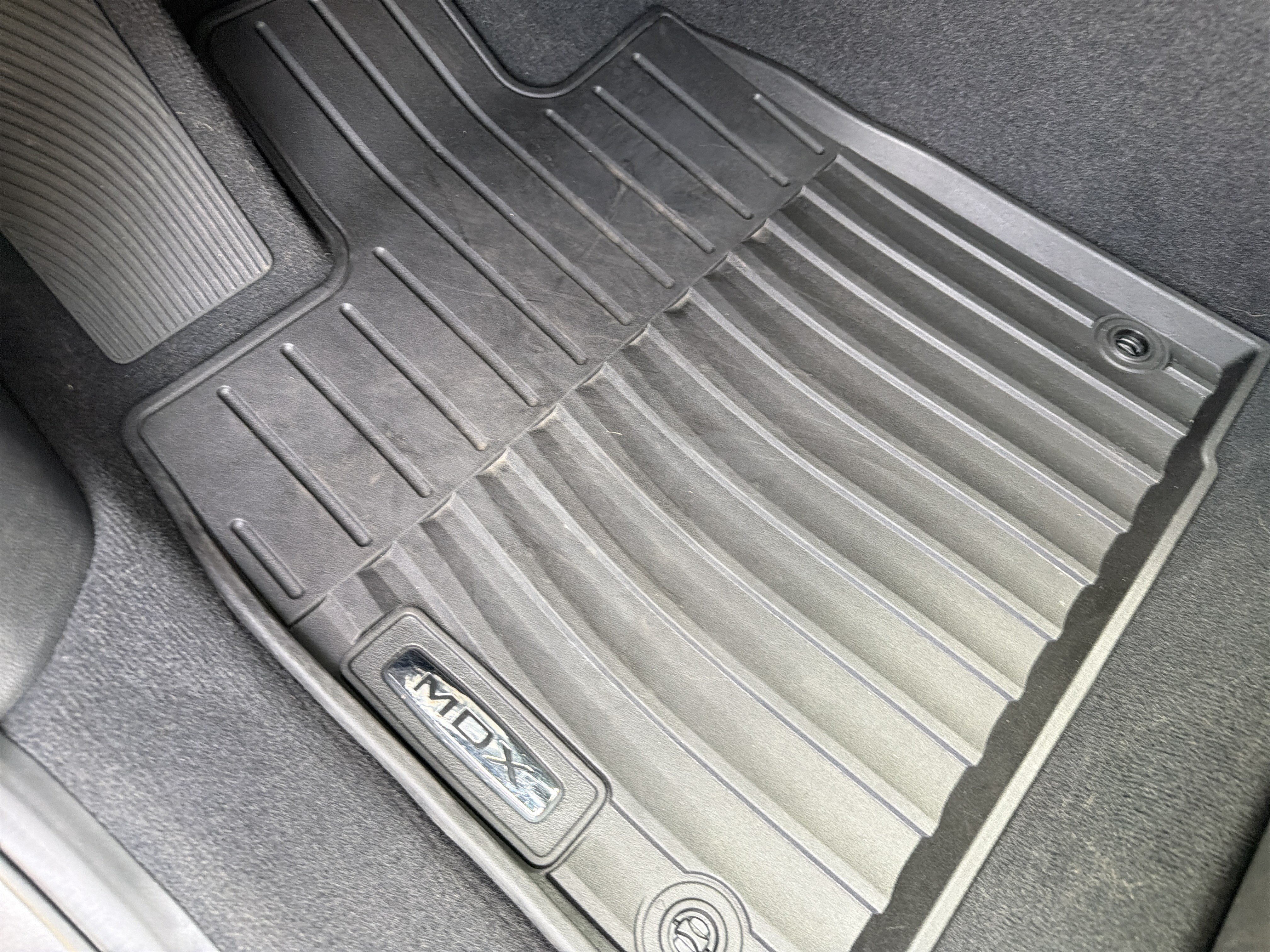 Used 2025 Acura MDX w/ Technology Package FWD image 17