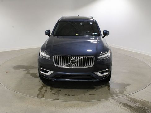 Used 2022 Volvo XC90 T8 Inscription image 9