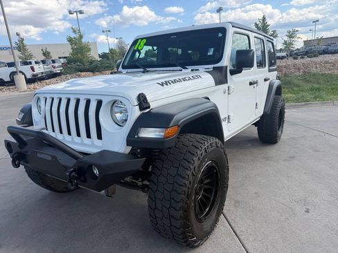 Used 2018 Jeep Wrangler Unlimited Sport S AWD/4WD image 3