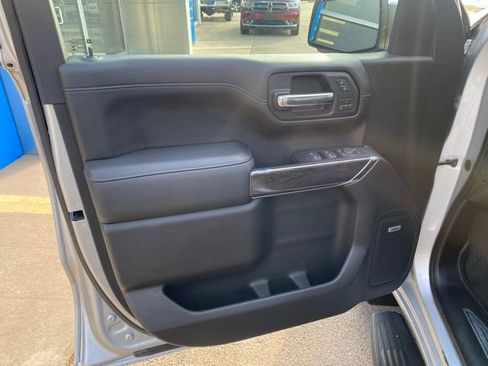 Used 2019 Chevrolet Silverado 1500 LTZ w/ LTZ Premium Package image 8