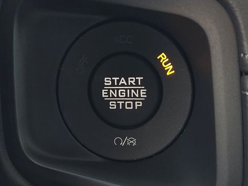 New 2025 Jeep Wrangler Unlimited Rubicon image 17